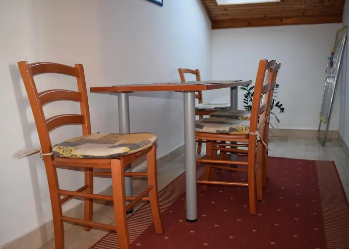 דירה With Wifi Sveti Filip I Jakov, Biograd - 4299