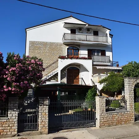 With Wifi Sveti Filip I Jakov, Biograd - 4299 Lägenhet *