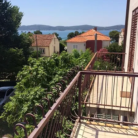 Lägenhet With Wifi Sveti Filip I Jakov, Biograd - 4299