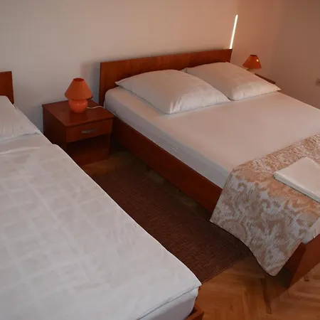 With Wifi Sveti Filip I Jakov, Biograd - 4299 Apartment *