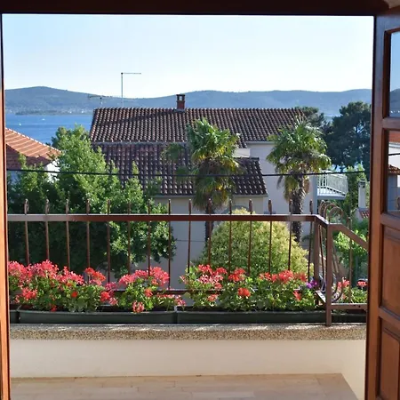 With Wifi Sveti Filip I Jakov, Biograd - 4299 Apartment *