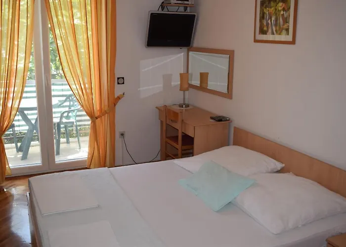 With Wifi Sveti Filip I Jakov, Biograd - 4299 Свети-Филип-и-Яков